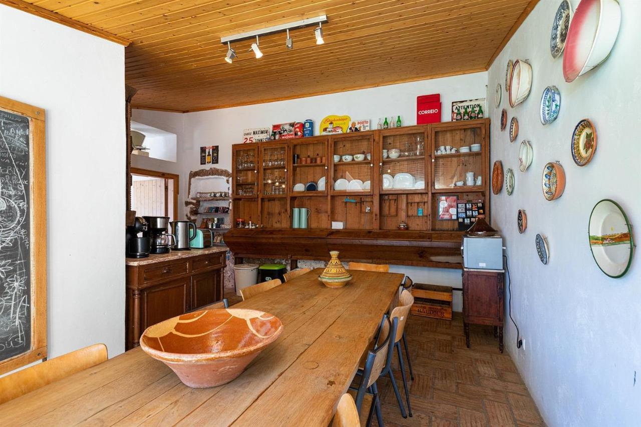Casa Do Torreao Bed & Breakfast Salir Bagian luar foto