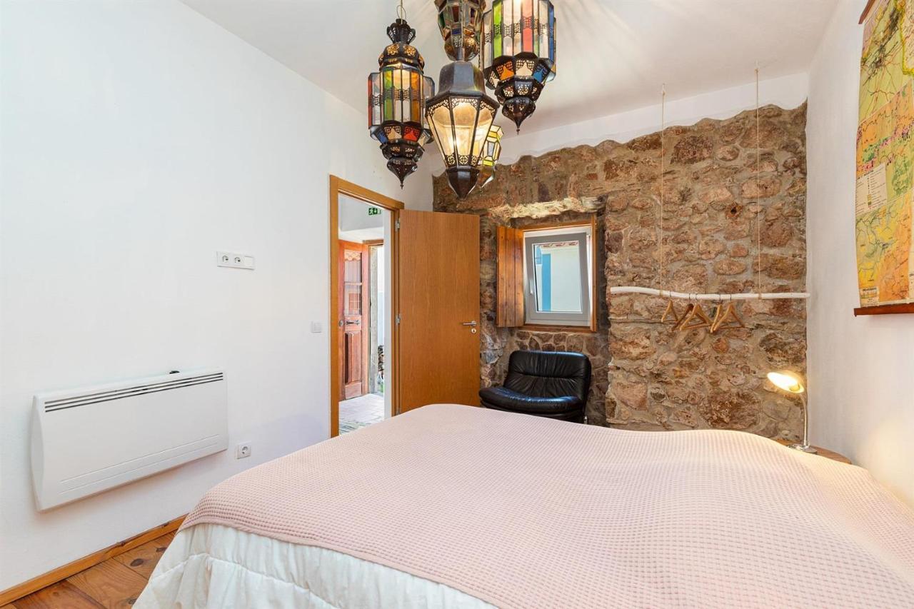 Casa Do Torreao Bed & Breakfast Salir Bagian luar foto