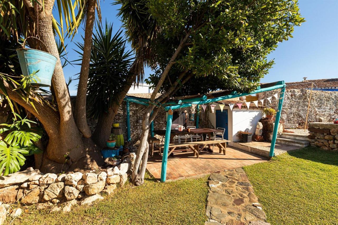Casa Do Torreao Bed & Breakfast Salir Bagian luar foto